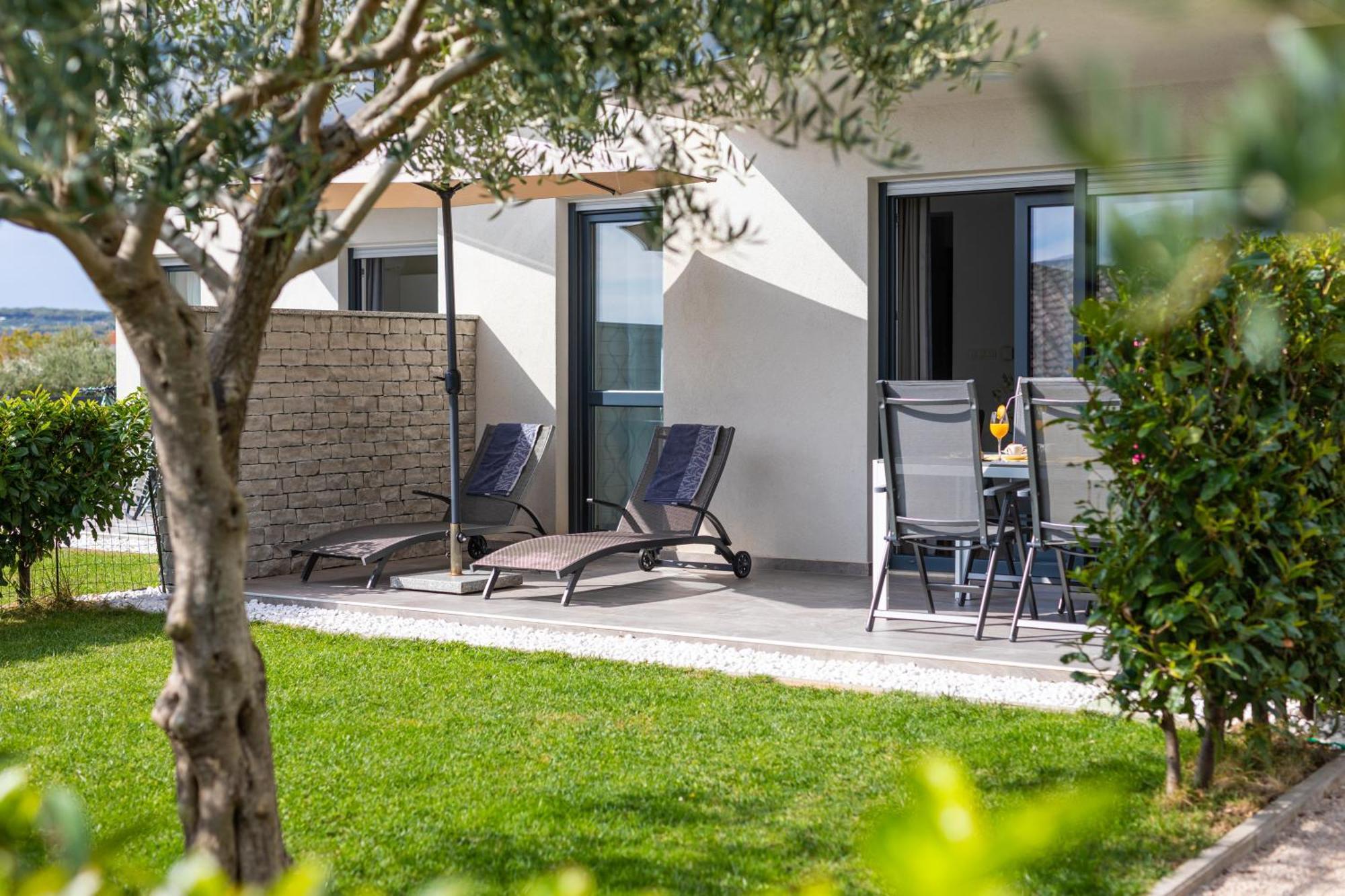 Apartment Elegance Krk Town Buitenkant foto