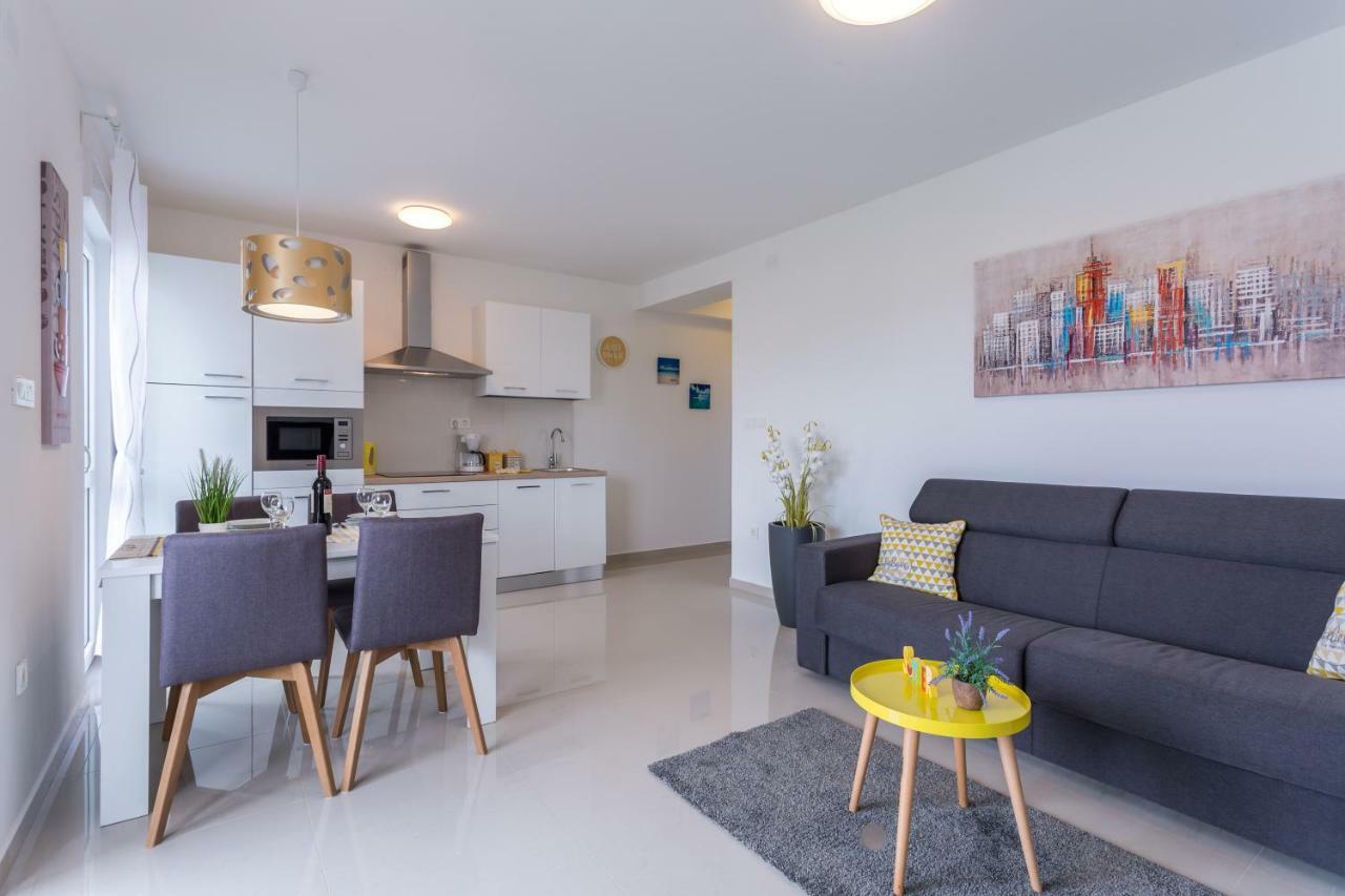 Apartment Elegance Krk Town Buitenkant foto